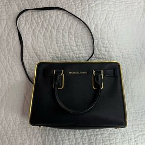 Micheal Kors Purse